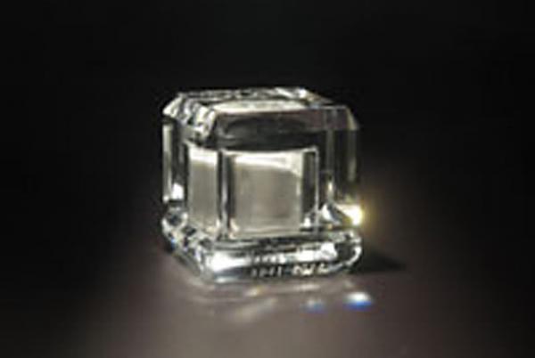 ［ 情報室 ］<br>手元供養墓マイメモリーと市販の手元供養品の比較