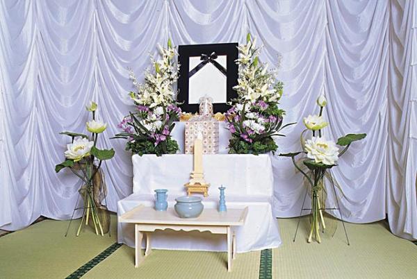 ［ 情報室 ］<br>自宅でのご遺骨の保管について