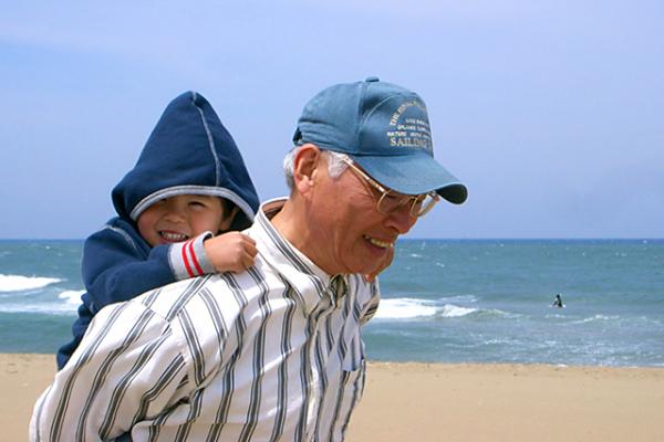 Q．「墓じまい」とは、なんですか？