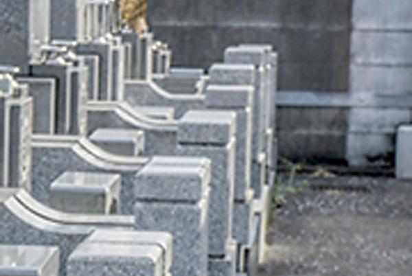 ［ コラム ］<br>無縁仏にならないうちに